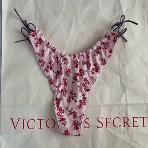 NWT Victoria’s Secret PINK Panty Size Medium